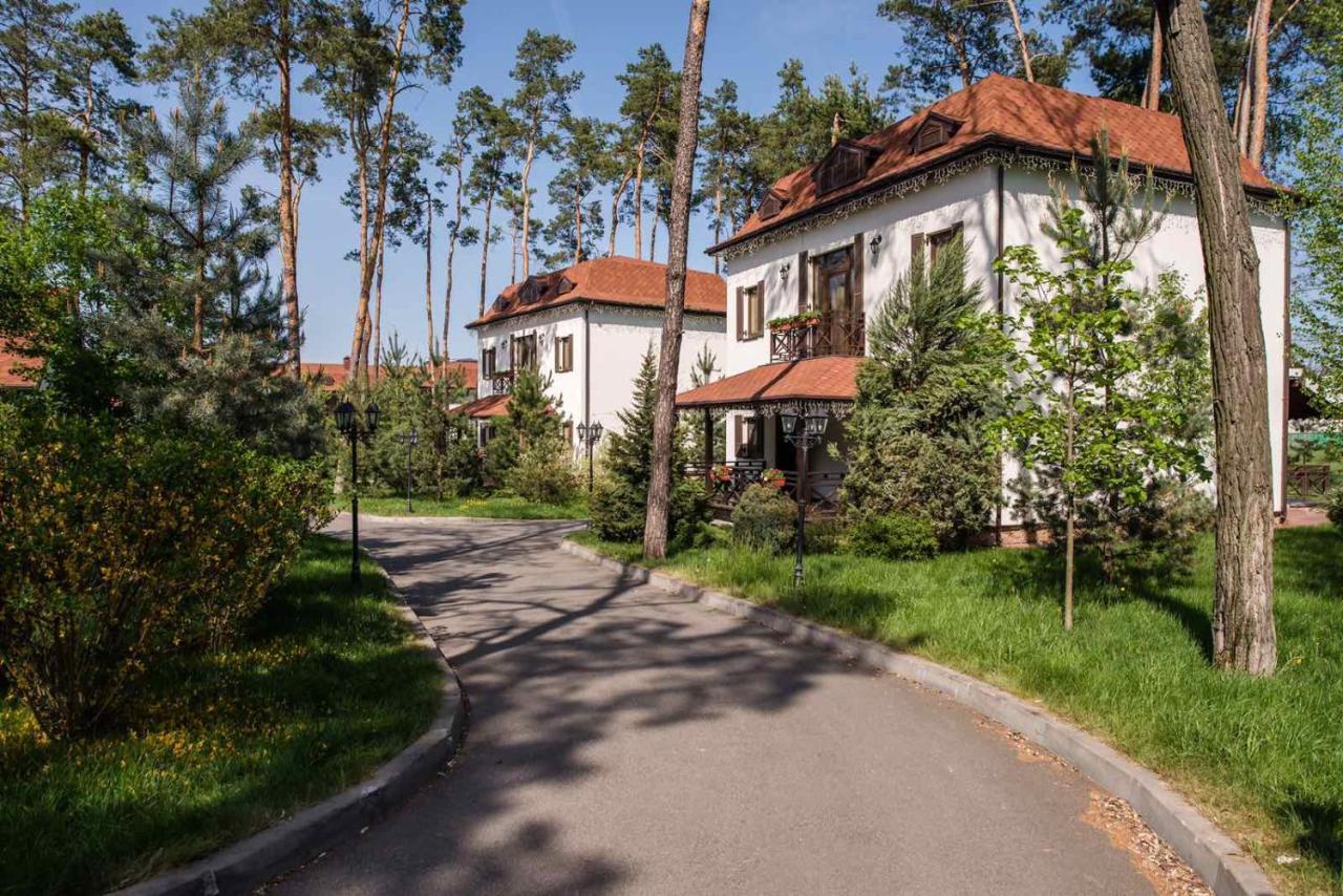 Park-Hotel Kidev Chubynske Exterior foto